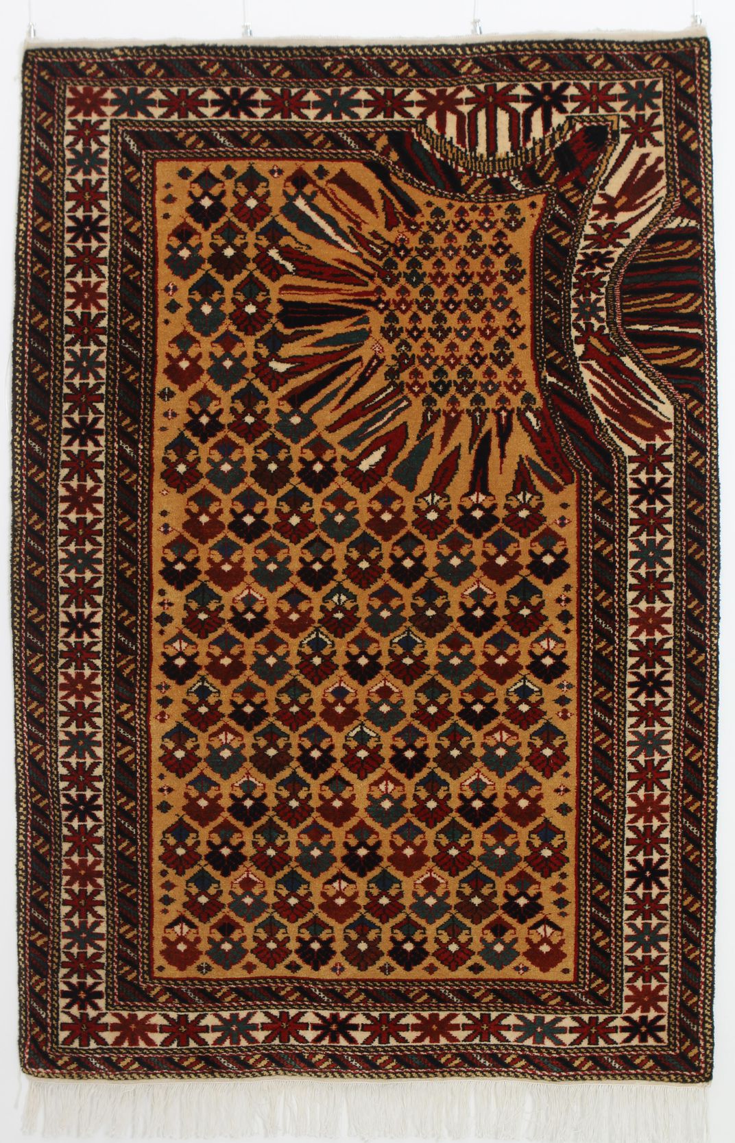 Carpet From Faig Ahmed Studio Famed Artisan Carpets